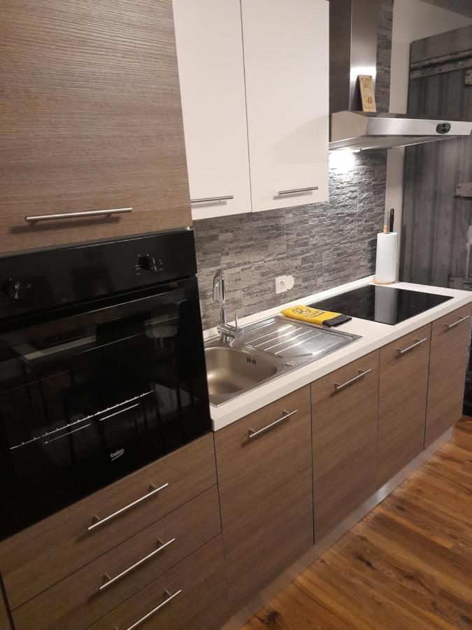 Honey Apartment Lendava Ngoại thất bức ảnh