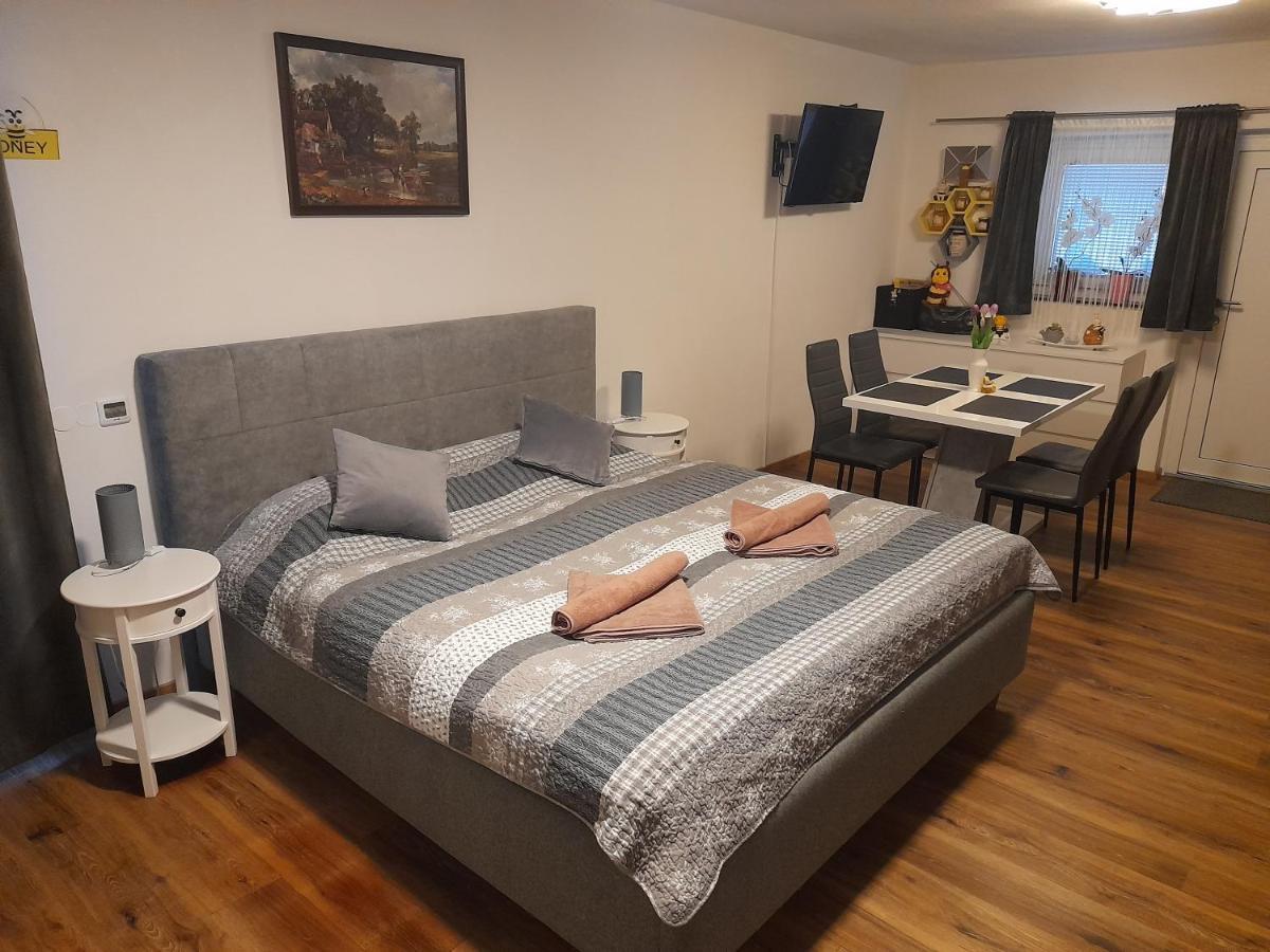 Honey Apartment Lendava Ngoại thất bức ảnh