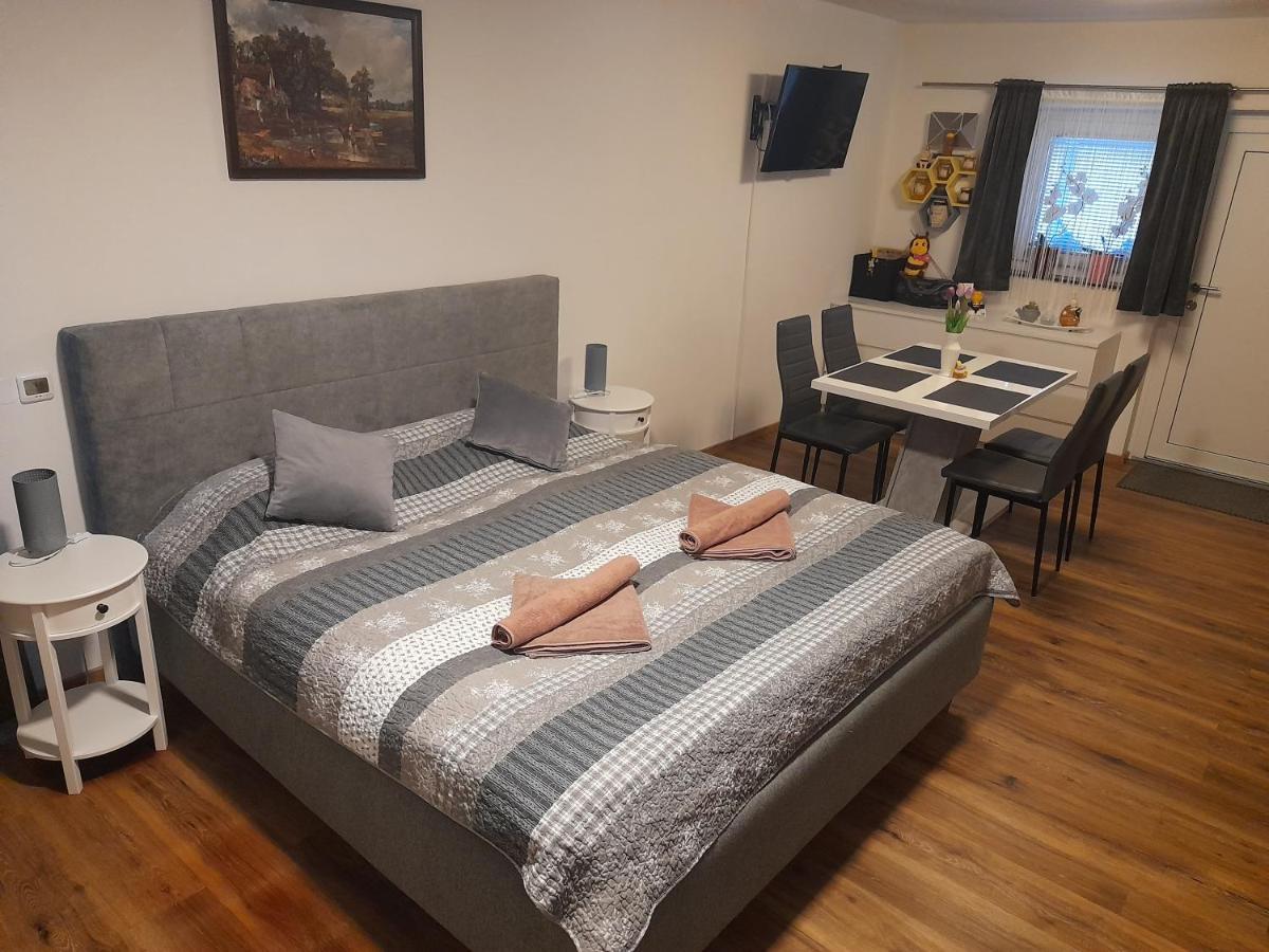 Honey Apartment Lendava Ngoại thất bức ảnh