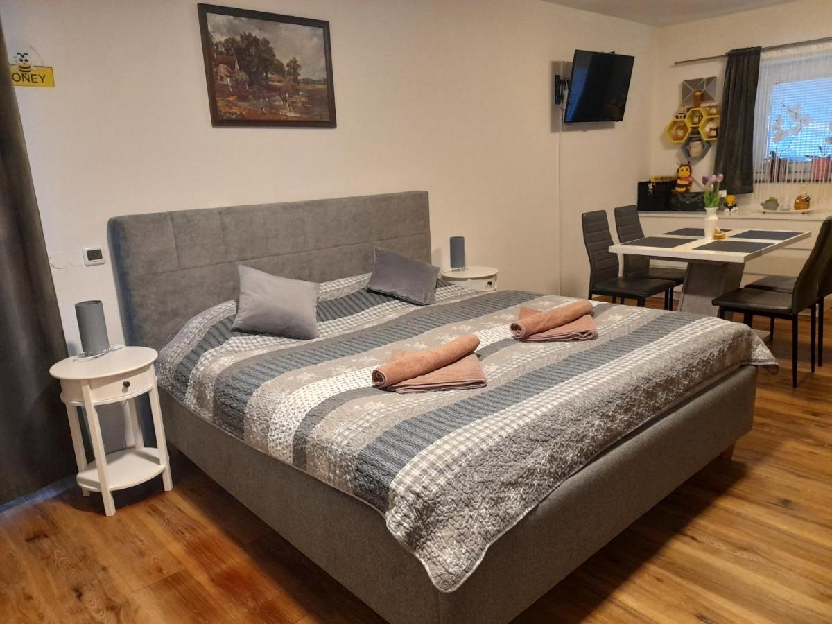 Honey Apartment Lendava Ngoại thất bức ảnh