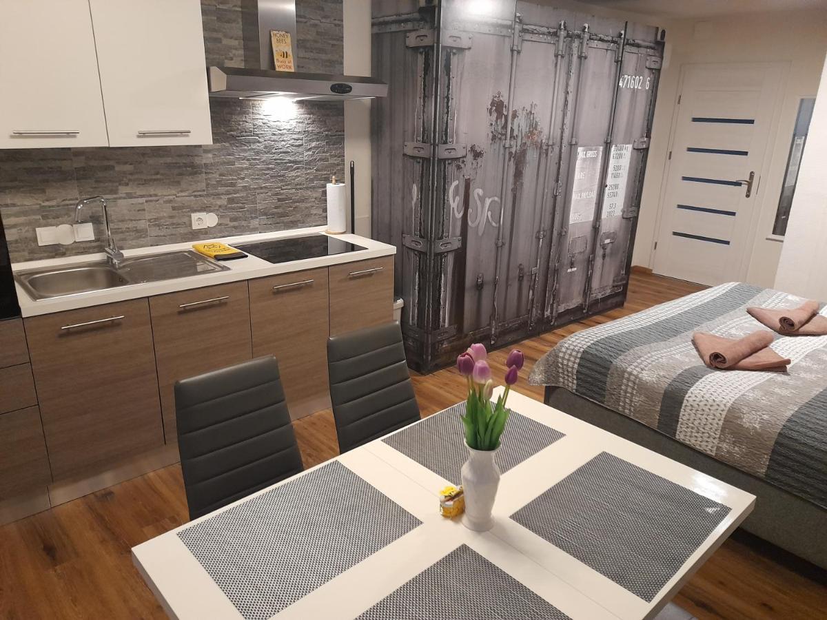 Honey Apartment Lendava Ngoại thất bức ảnh