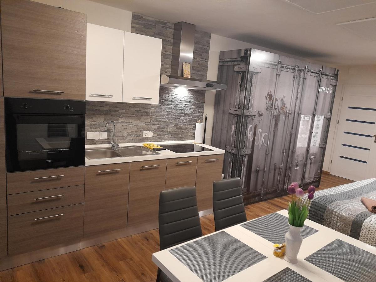 Honey Apartment Lendava Ngoại thất bức ảnh