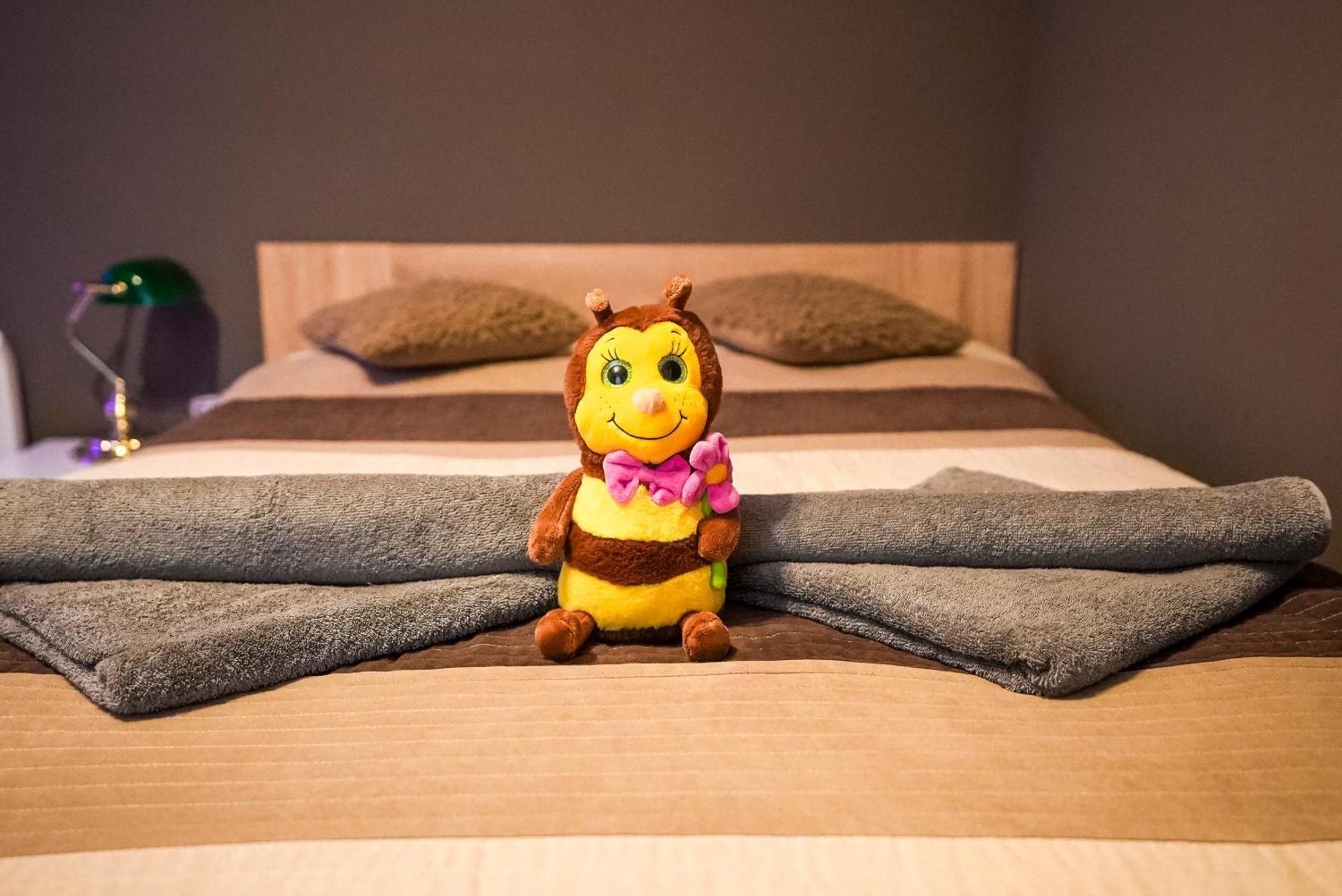 Honey Apartment Lendava Ngoại thất bức ảnh